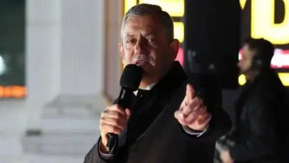 Özgür Özel’den Çatalca Mitinginde İktidara Eleştiri: “Kara Düzen Fakirleştirdi”