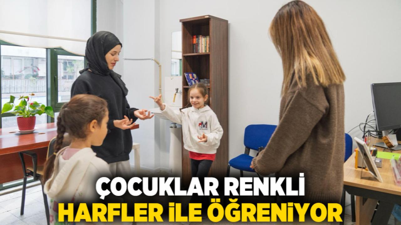 Çocuklar Renkli Harfler ile öğreniyor