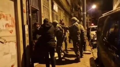 Eyüpsultan'da düzenlenen operasyonda 107 yıl hapis cezası bulunan cezaevi firarisi yakalandı