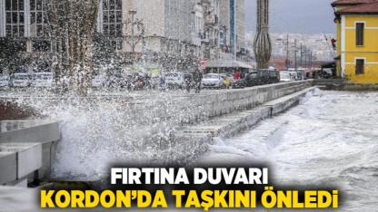 Fırtına duvarı Kordon’da taşkını önledi