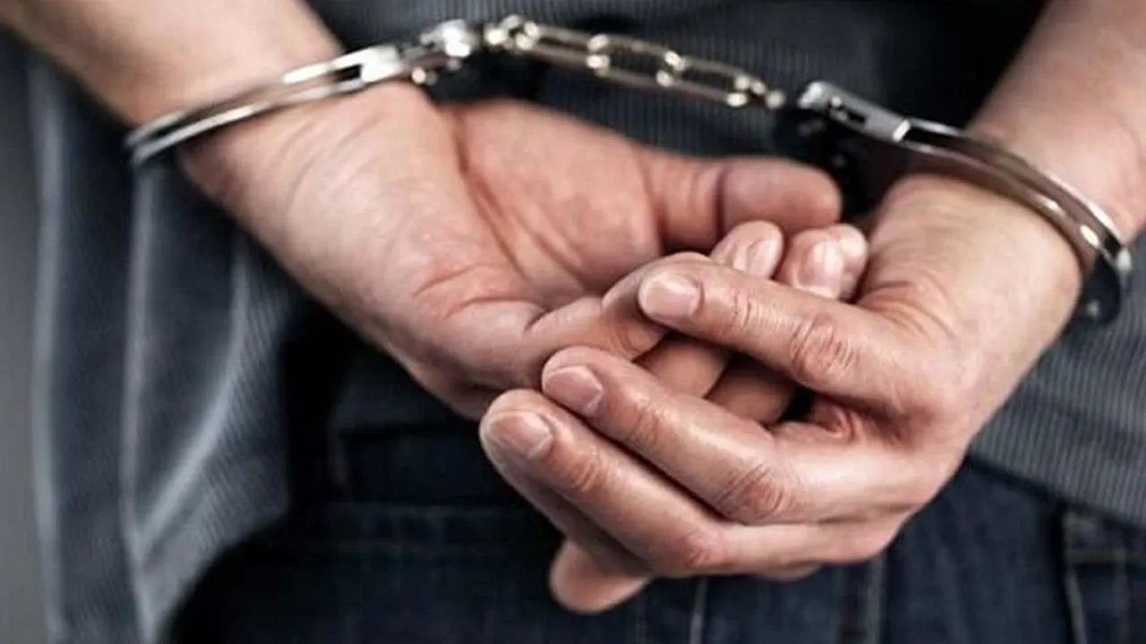 Gaziemir’de operasyon: 637 adet sentetik ecza ele geçirildi