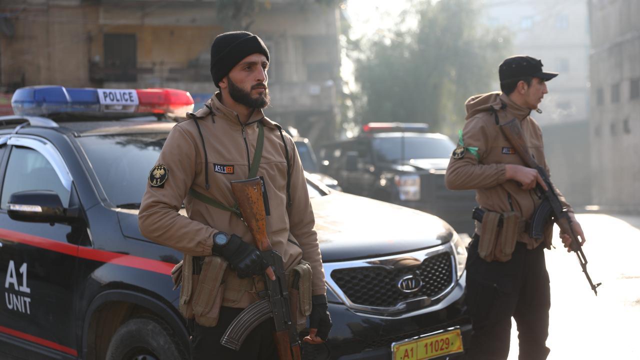 Halep kentinde terör örgütü YPG işgalindeki son mahalle de kurtarıldı