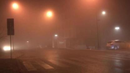 İstanbul'da sis şehri kapladı