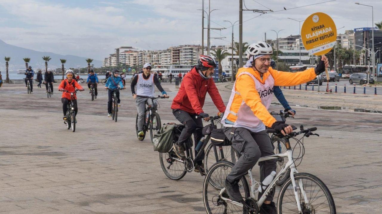 İzmir’de Beyaz Baston Haftası’nda farkındalık sürüşü: Pedallar kabartma kitaplar için çevrildi