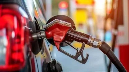 İzmir’de Motorine Zam Geliyor: Litre Fiyatı 56 Lirayı Aşıyor