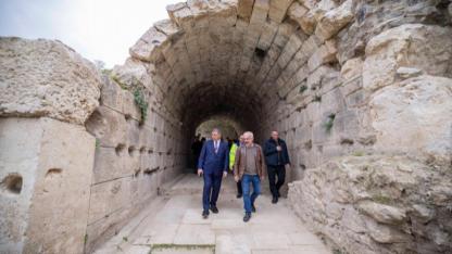 İzmir'den tarihe yol: Smyrna Antik Tiyatrosu turizme