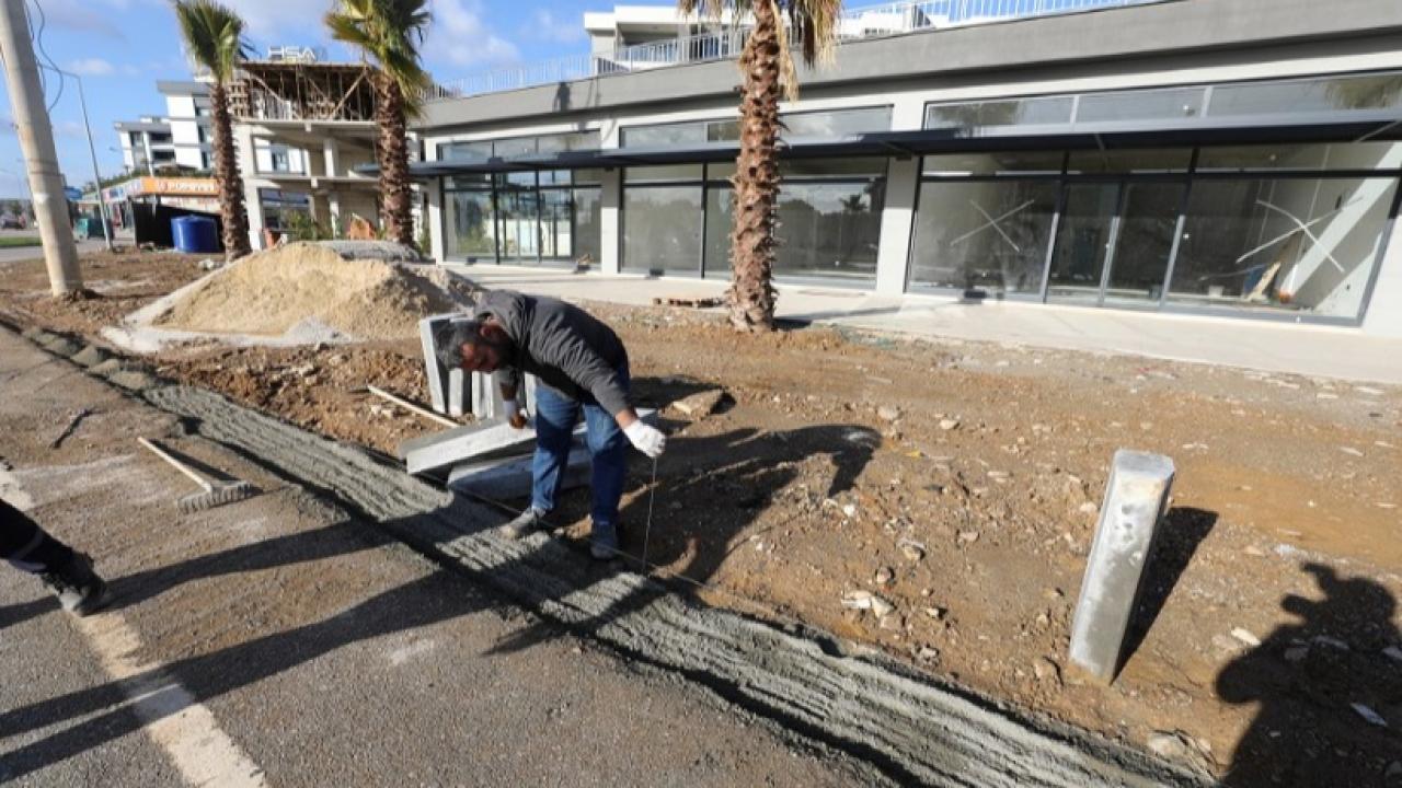 Menderes Belediyesi’nden kaldırım çalışması