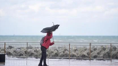 Meteoroloji'den 48 il için "sarı" alarm: Kuvvetli yağış, fırtına ve çığ uyarısı