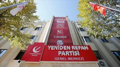 Konya’da Siyasi Dengeler Değişti: YRP’li 6 Belediye AK Parti’ye Geçti