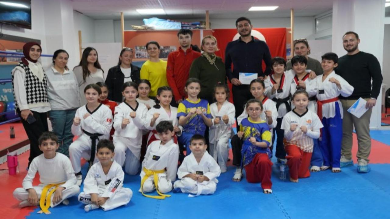 Seferihisar Belediyesi Taekwondo sporcularına Türkiye Şampiyonası öncesi 'psikolojik destek'