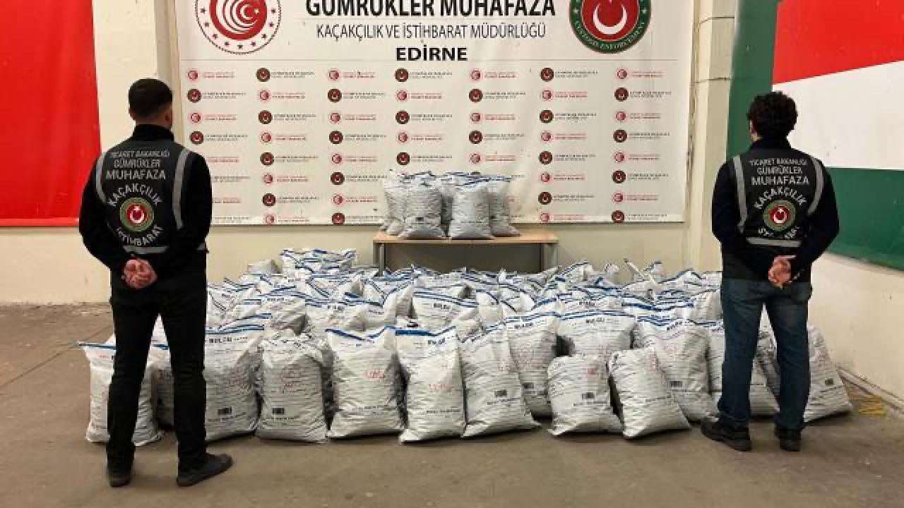 Sınır kapıları ve havalimanlarında 1,6 milyar liralık uyuşturucu ele geçirildi