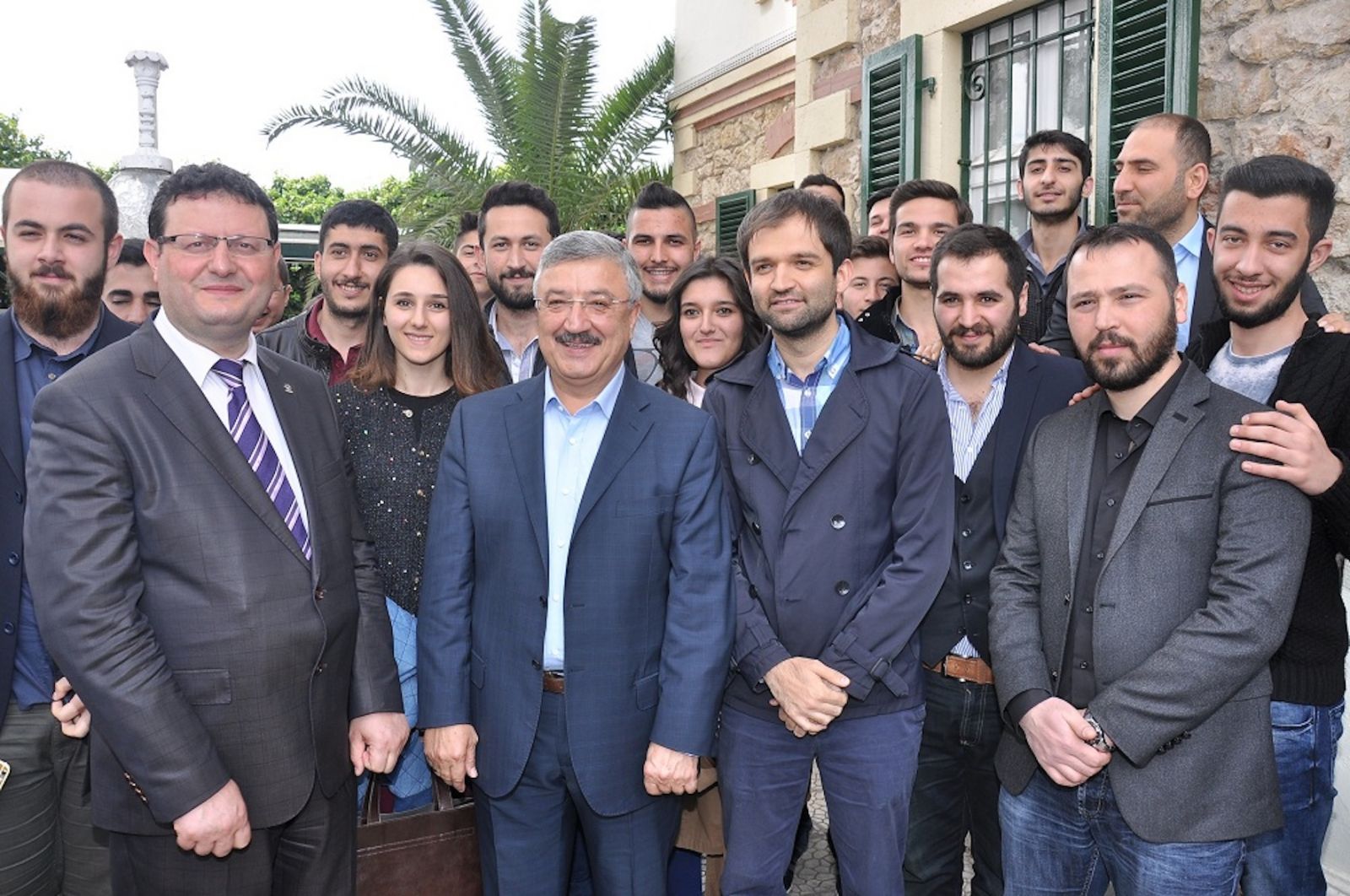 Necip Nasır: “Ben Değil, Biz Olalım”