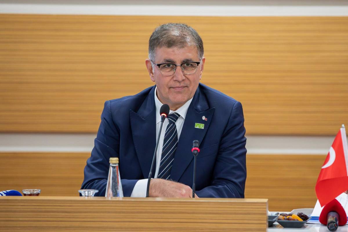 Başkan Tugay: Korkmayın yalnız değilsiniz