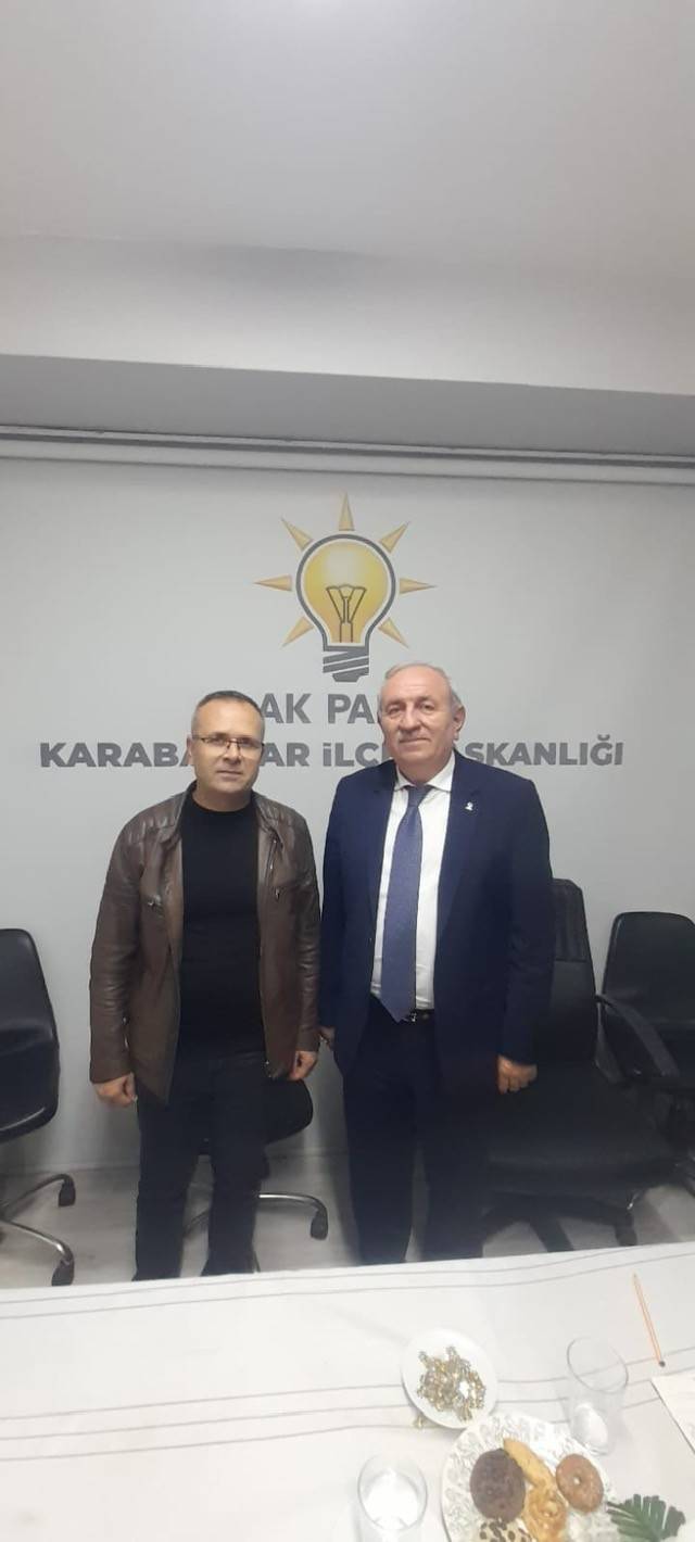 AK Parti Karabağlar’da Yeni Üyelere Rozet Töreni