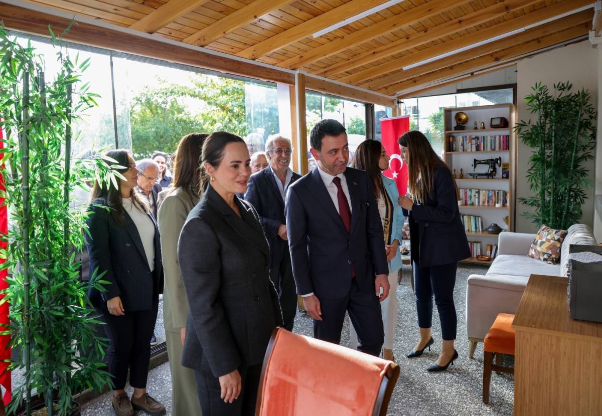 Bayraklı’nın yeni sosyal yaşam alanı: “Bahar Evi” açıldı