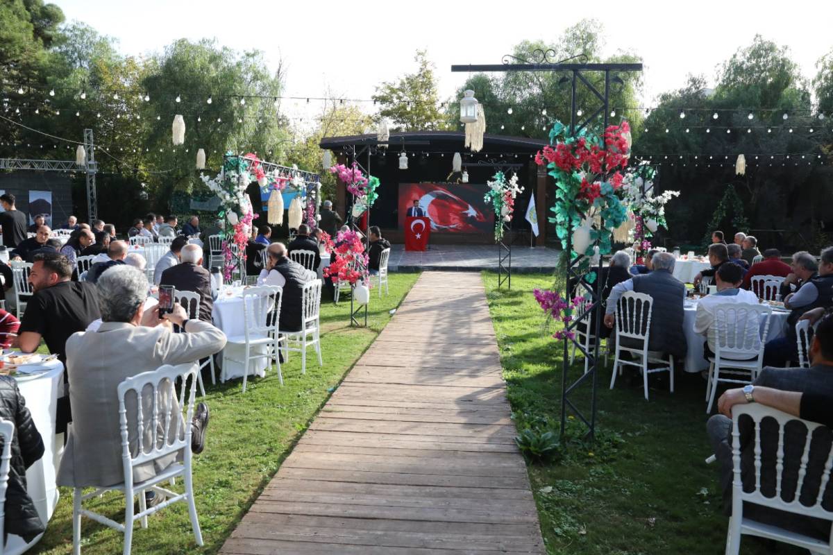 Erdem Mert’ten Buca’da Esnafa Birlik ve Dayanışma Mesajı