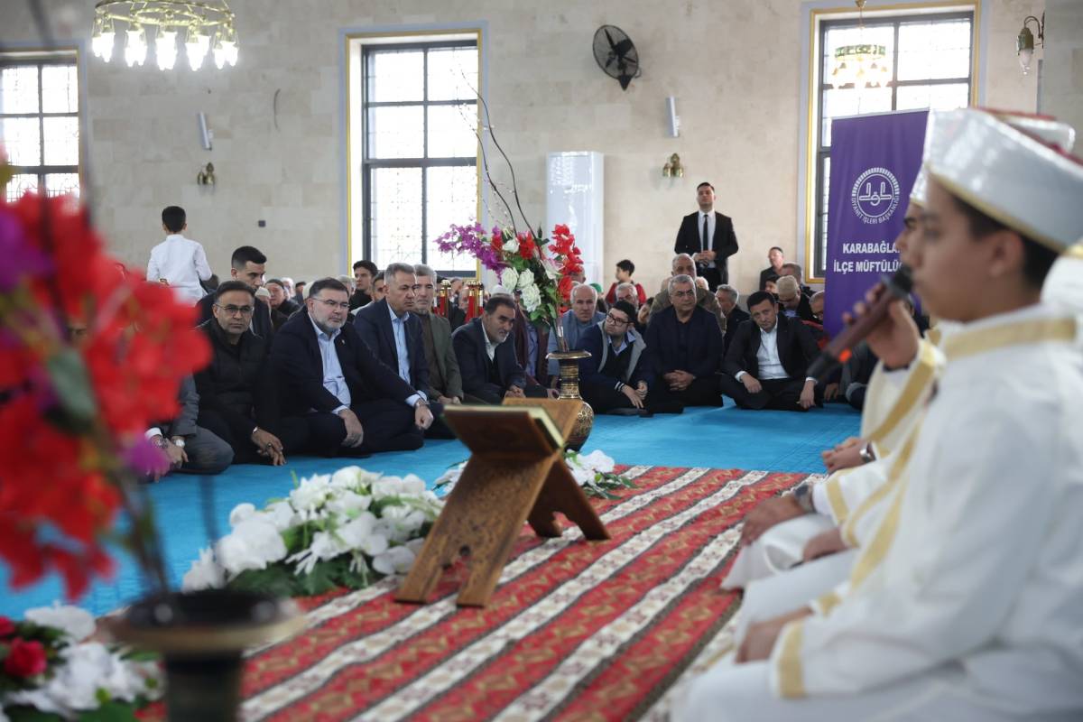 Bilal Saygılı, Kestanepazarı 2025 Hafızlık İcazet Merasimi’ne katıldı