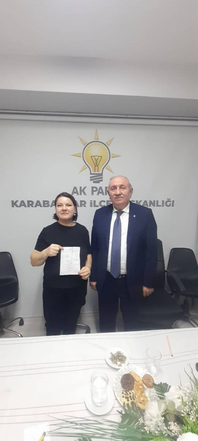 AK Parti Karabağlar’da Yeni Üyelere Rozet Töreni