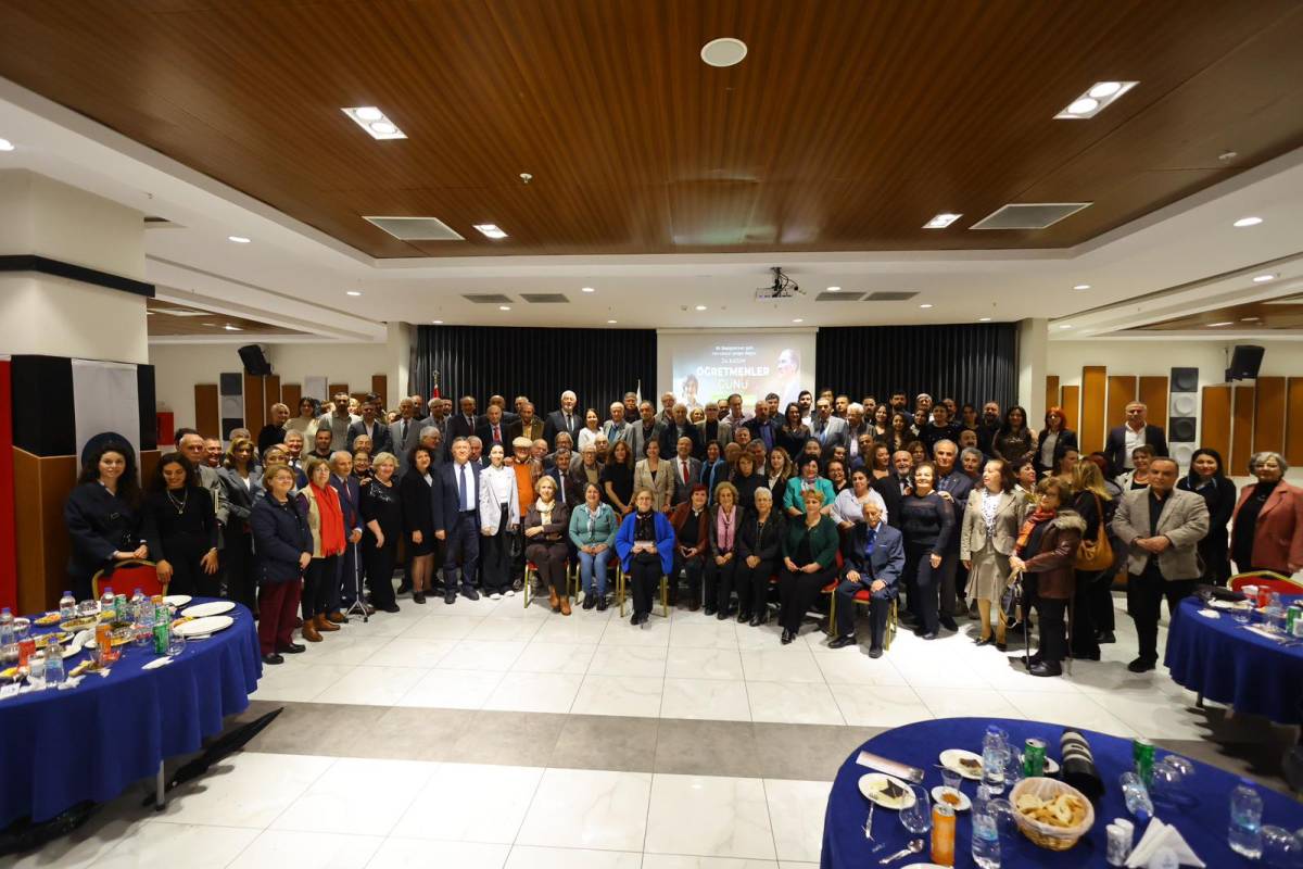 Karabağlar ‘da eğitim emekçilerine anlamlı gece