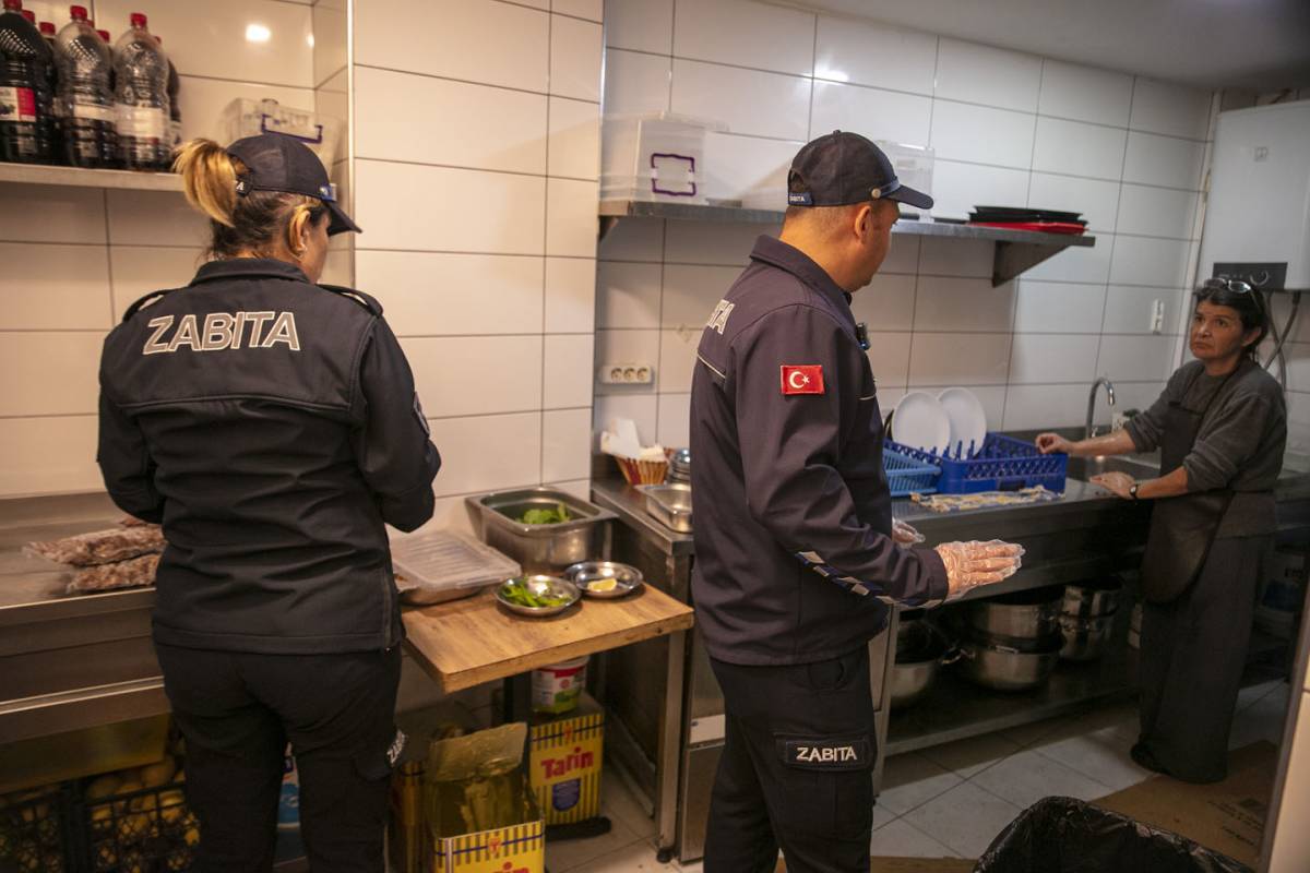 Güzelbahçe zabıtasından restoranlara sıkı denetim