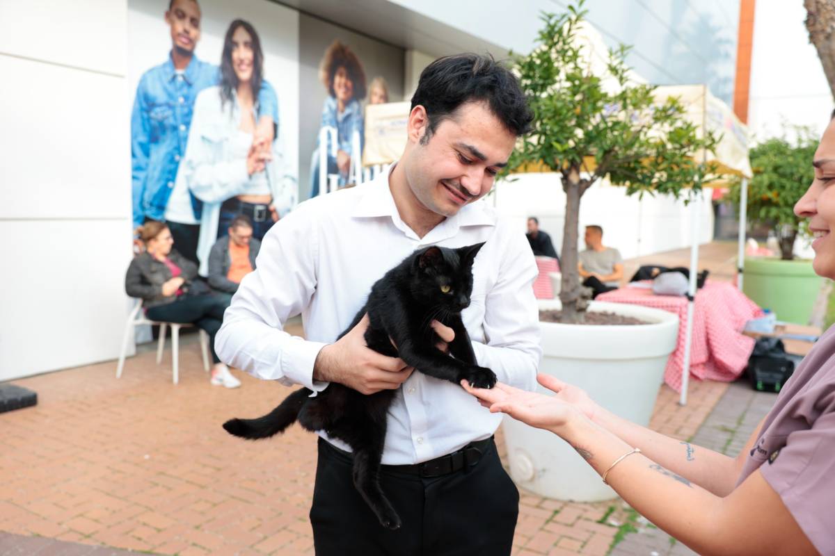 Konak’ta kalpler patili dostlar için attı