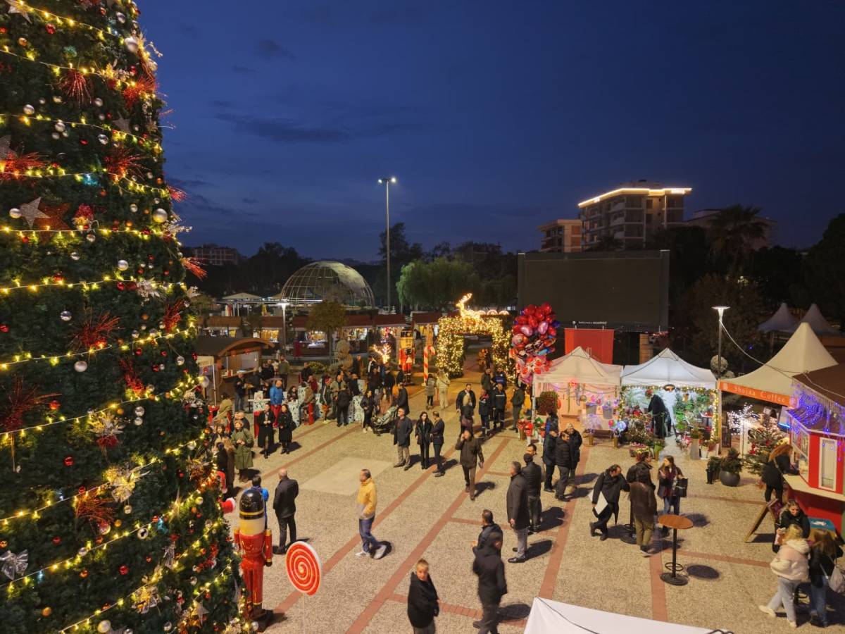 Karşıyaka Yeni Yıl Festivali coşkuyla devam ediyor
