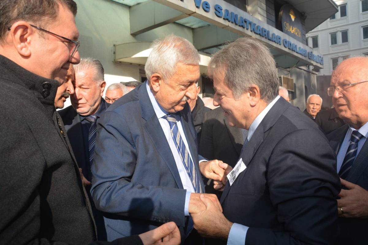 İzmir Esnaf Teşkilatı, Duayen Başkan Cemal Tercan’ı Son Yolculuğuna Uğurladı