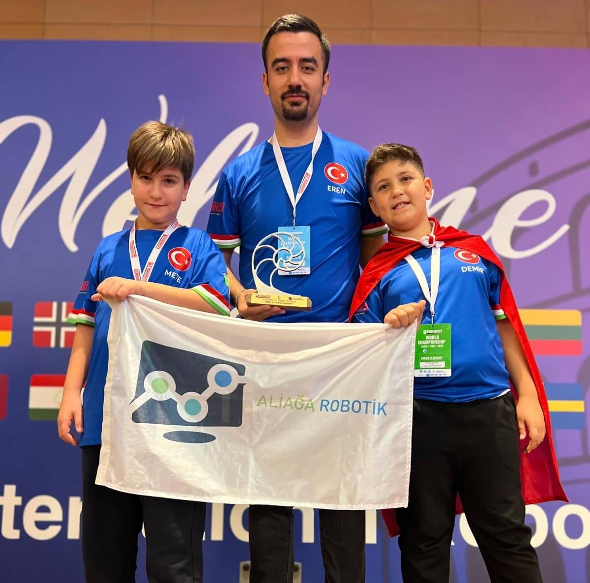 Fibonacci Robot Olimpiyatlarında Aliağa’dan 3 Dünya Birincisi