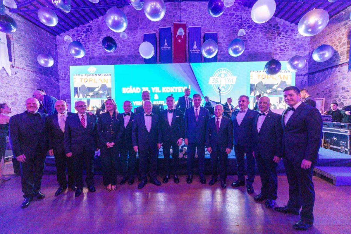 Başkan Tugay'dan genç iş insanlarına İzmir için kenetlenme çağrısı