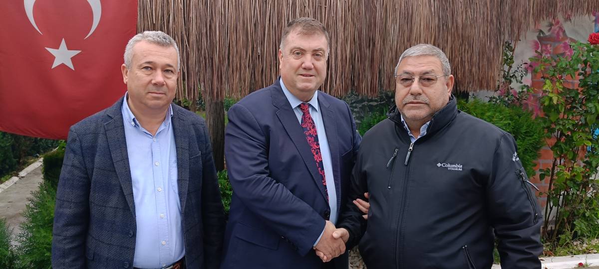 Erkan Özkan: Menderes’te esnaf da var, irade de var, birlik de var