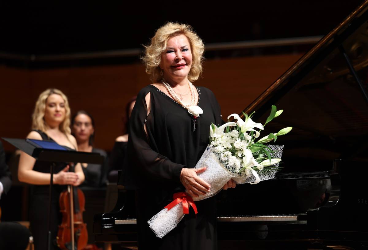 İsmet İnönü Mozart'ın eserleriyle anıldı