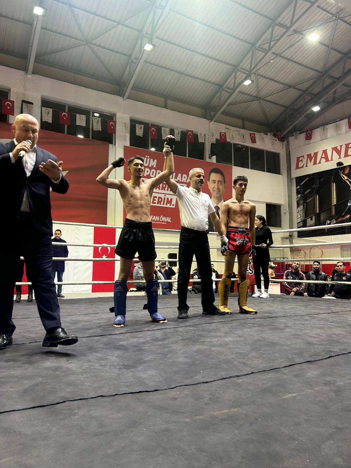 Geleneksel Last Round Kick Boks Galası Bayraklı’da Gerçekleştirildi!