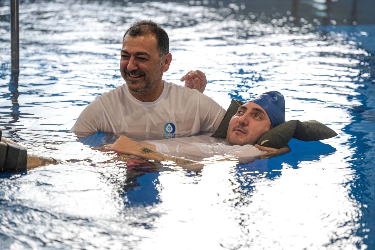 Suyun iyileştirici gücüyle engeller aşılıyor