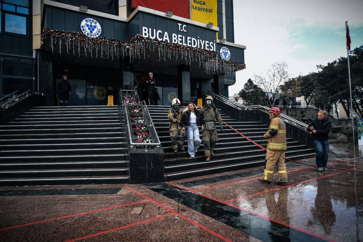 İzmir İtfaiyesi her an hazır