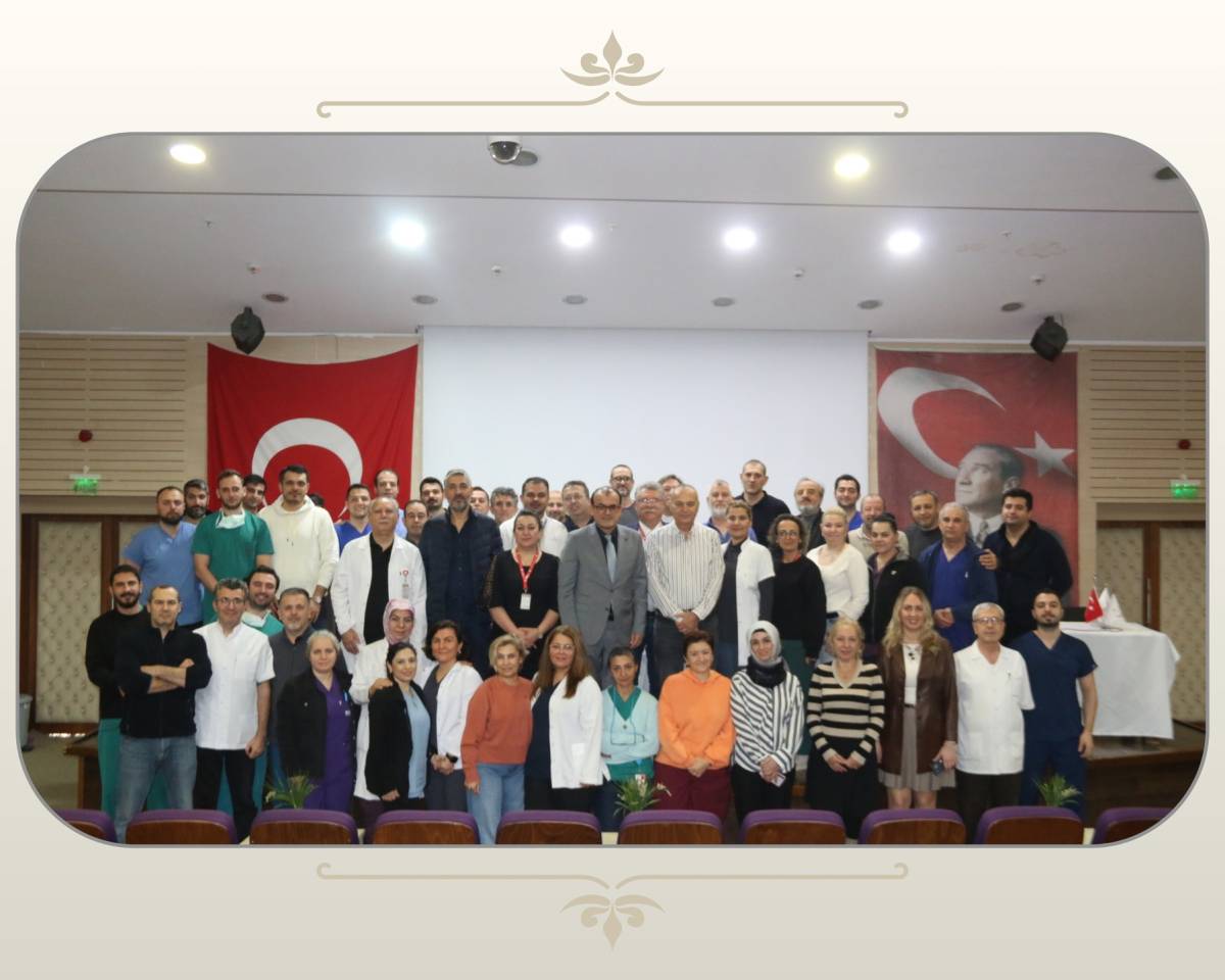 İzmir Atatürk Eğitim ve Araştırma Hastanesi’nde Op. Dr. Hüseyin Durmaz’a veda töreni