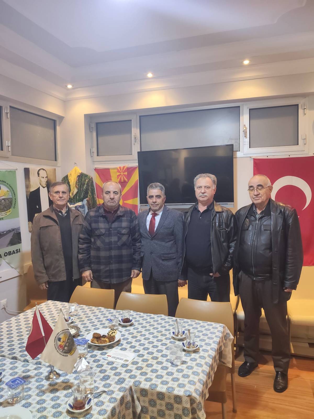 Mobilya Sektöründe Değişim Mesajı: Dağ, Buca Rumeli Derneği’nde Üreticileri Dinledi