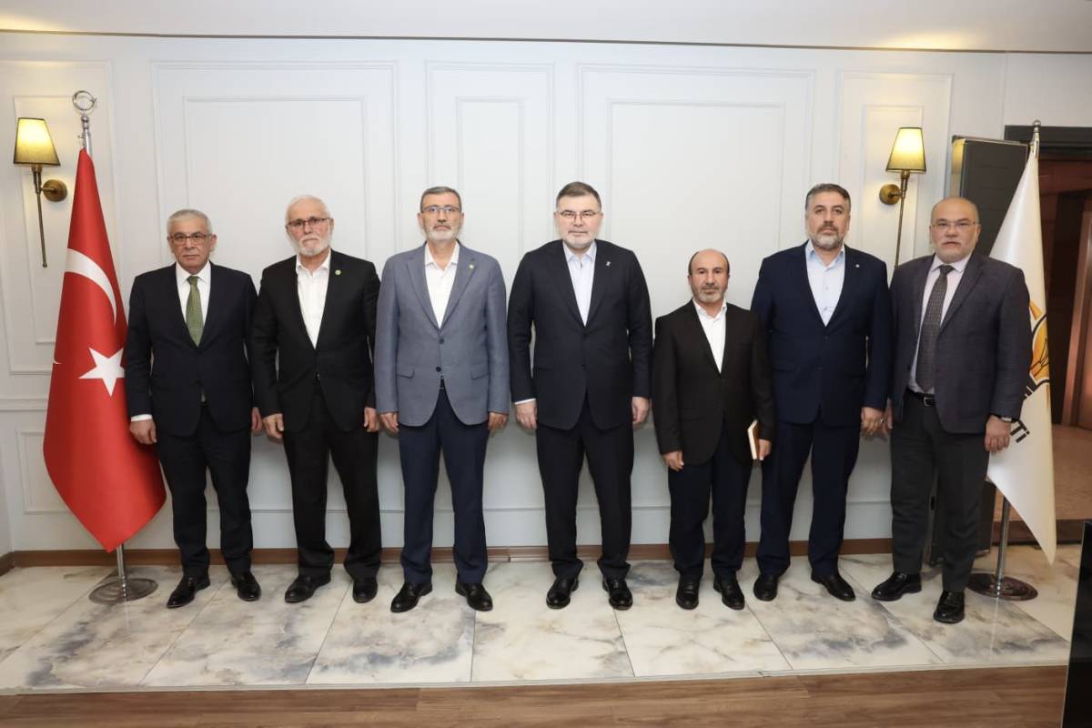 Cumhur İttifakı’nda İzmir Buluşması: AK Parti ve HÜDA PAR’dan Birlik Mesajı