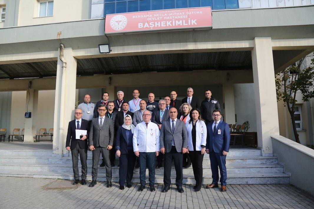 İzmir İl Sağlık Müdürü Ayhan Kul’dan Bergama’da Kapsamlı Sağlık İncelemesi