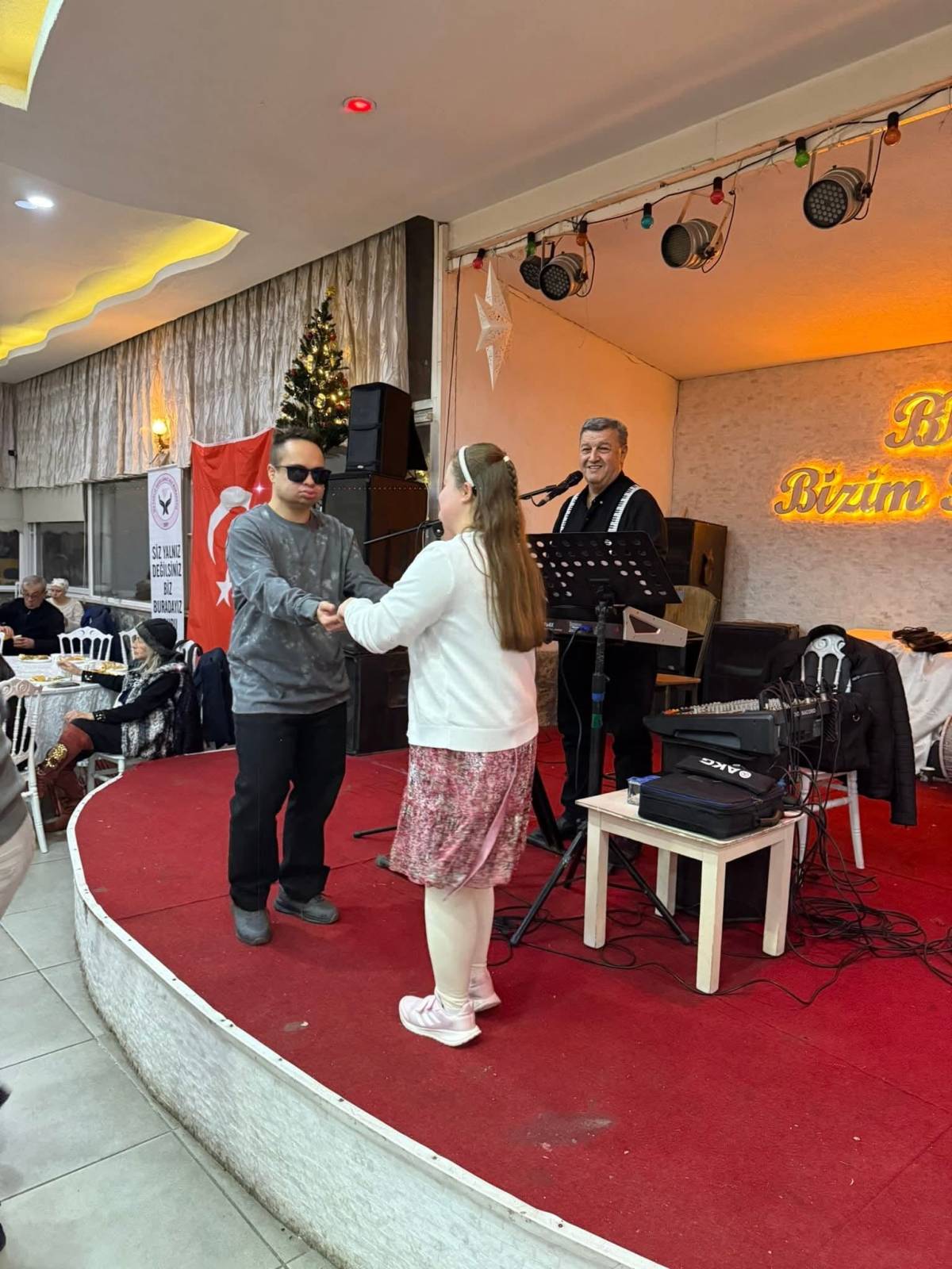 Mine Kapı yazdı...