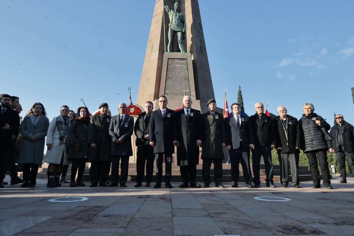 Başkan Pehlivan: Menemen, Şehit Kubilay ve silah arkadaşlarını bağrına bastı