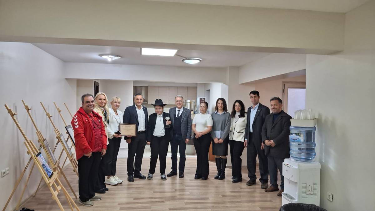 “Sanat Engel Tanımaz” Projesi ile Yoluna Devam Eden Doğa Tasar, 12. Kişisel Sergisini Açtı