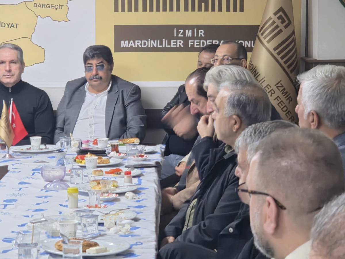 İzmir Mardinliler Federasyonu İstişare Heyeti Kahvaltılı Toplantıda Bir Araya geldi