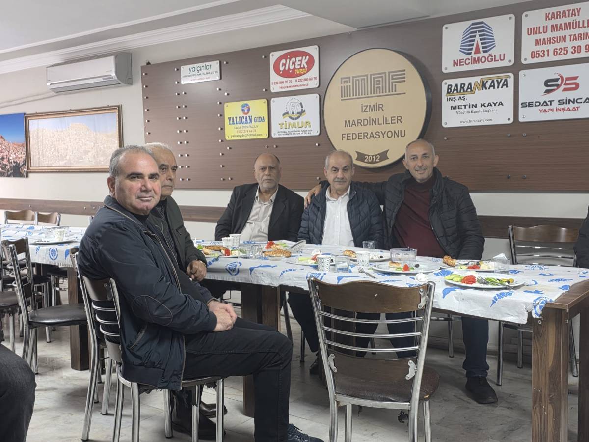 İzmir Mardinliler Federasyonu İstişare Heyeti Kahvaltılı Toplantıda Bir Araya geldi