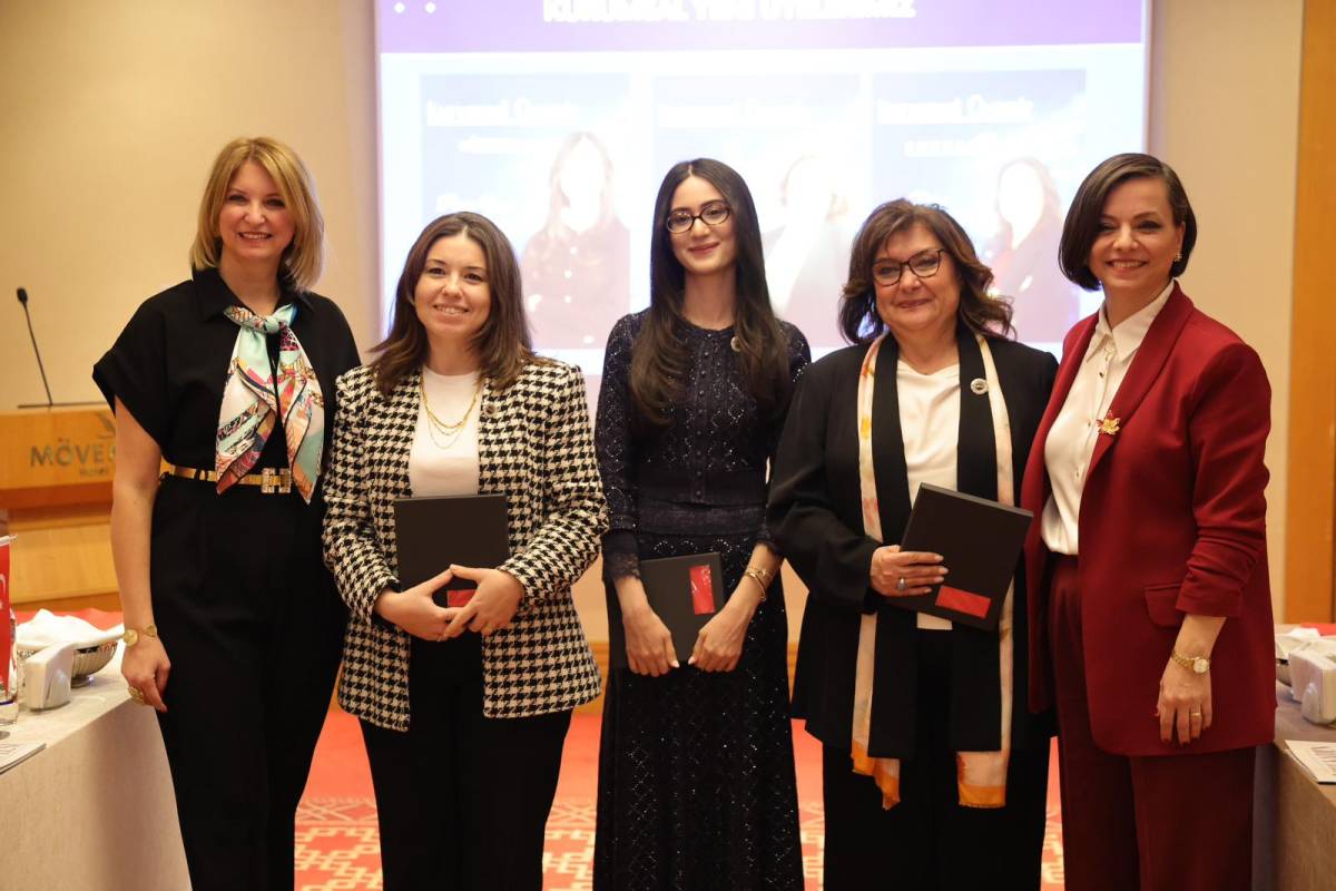 Başkan Kınay: “Kadınlar Değişimin En Güçlü Taşıyıcısıdır”