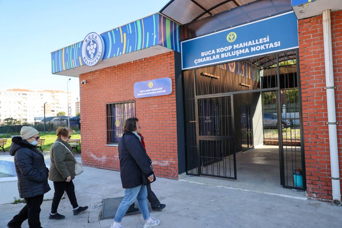 Buca’da çınarlara vefa büyüyor