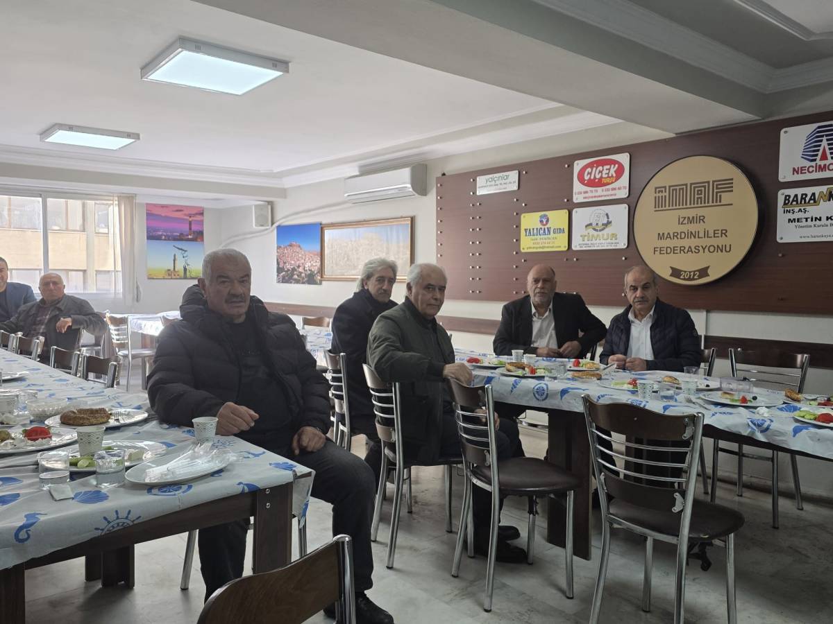 İzmir Mardinliler Federasyonu İstişare Heyeti Kahvaltılı Toplantıda Bir Araya geldi