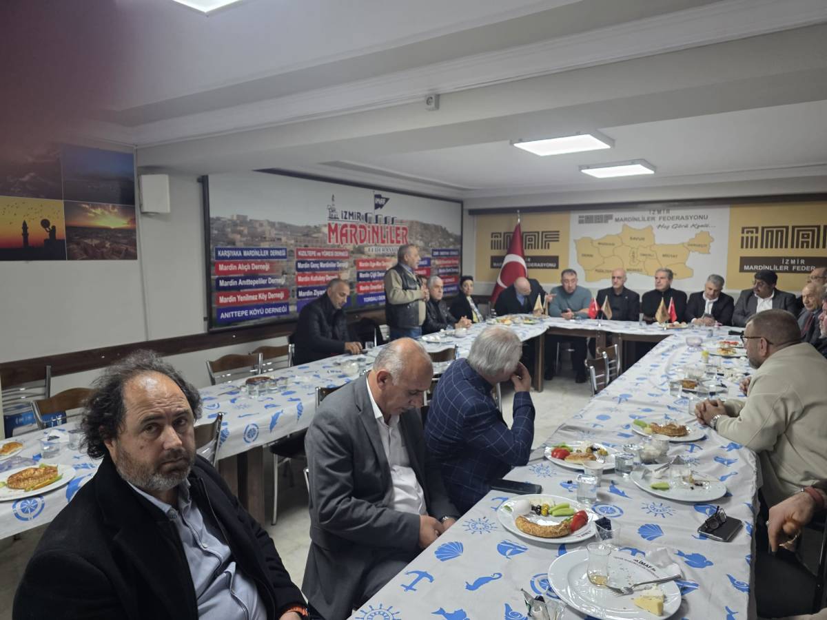 İzmir Mardinliler Federasyonu İstişare Heyeti Kahvaltılı Toplantıda Bir Araya geldi