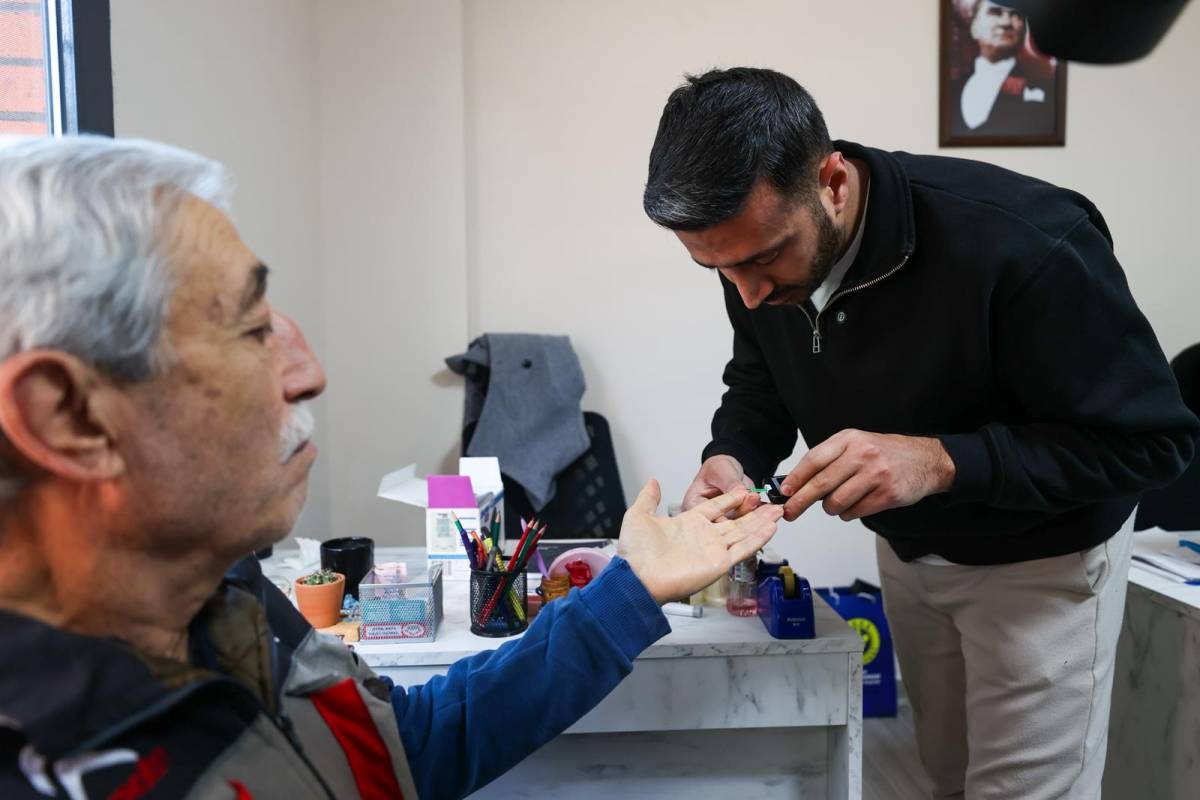 Buca’da çınarlara vefa büyüyor