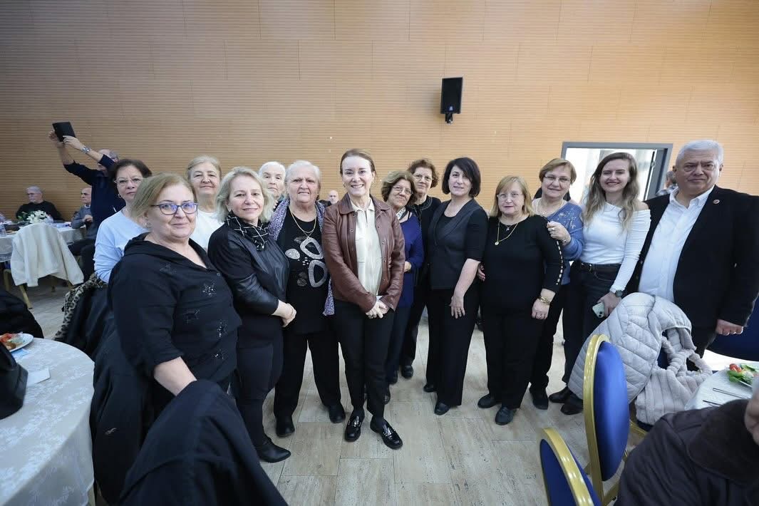 Başkan Mutlu, Gültepe Makedonya Göçmenleri Derneği’nin 20. Yıl Kahvaltısına Katıldı