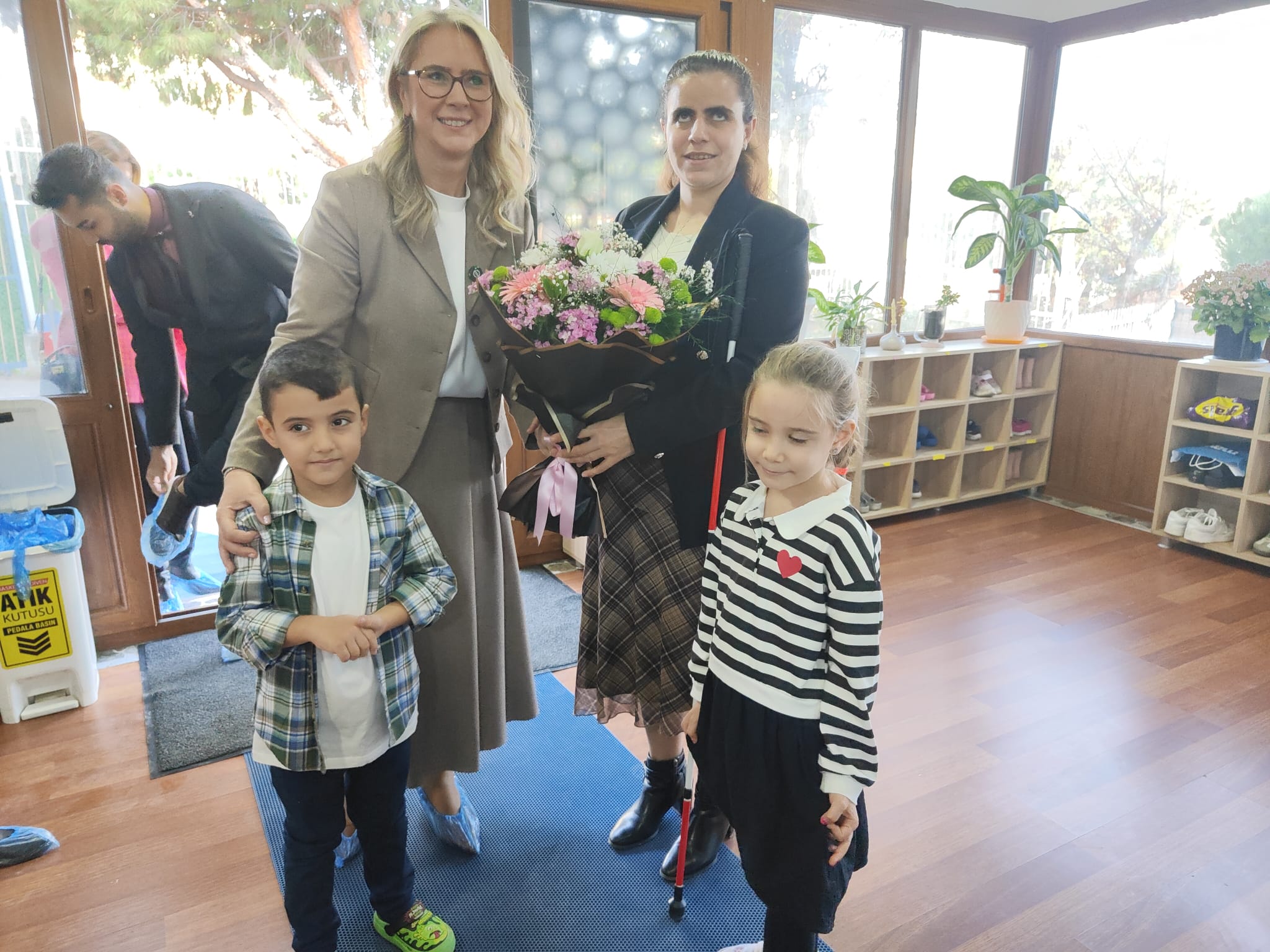 AK Partili Çankırı’dan Görme Engelli Burcu Öğretmene Ziyaret